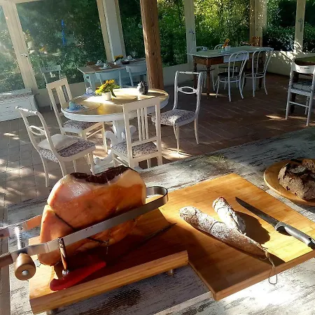 Alloggio per agriturismo Il Mandorlo *